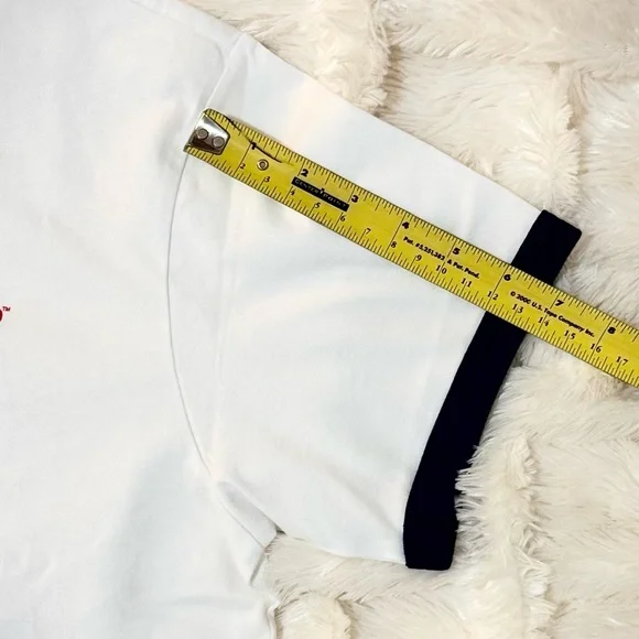 🔥NWT🔥 Uniqlo Warner Bros. Movie Gremlins Graphic Ringer Tee - Medium Blue/White - Picture 10 of 11